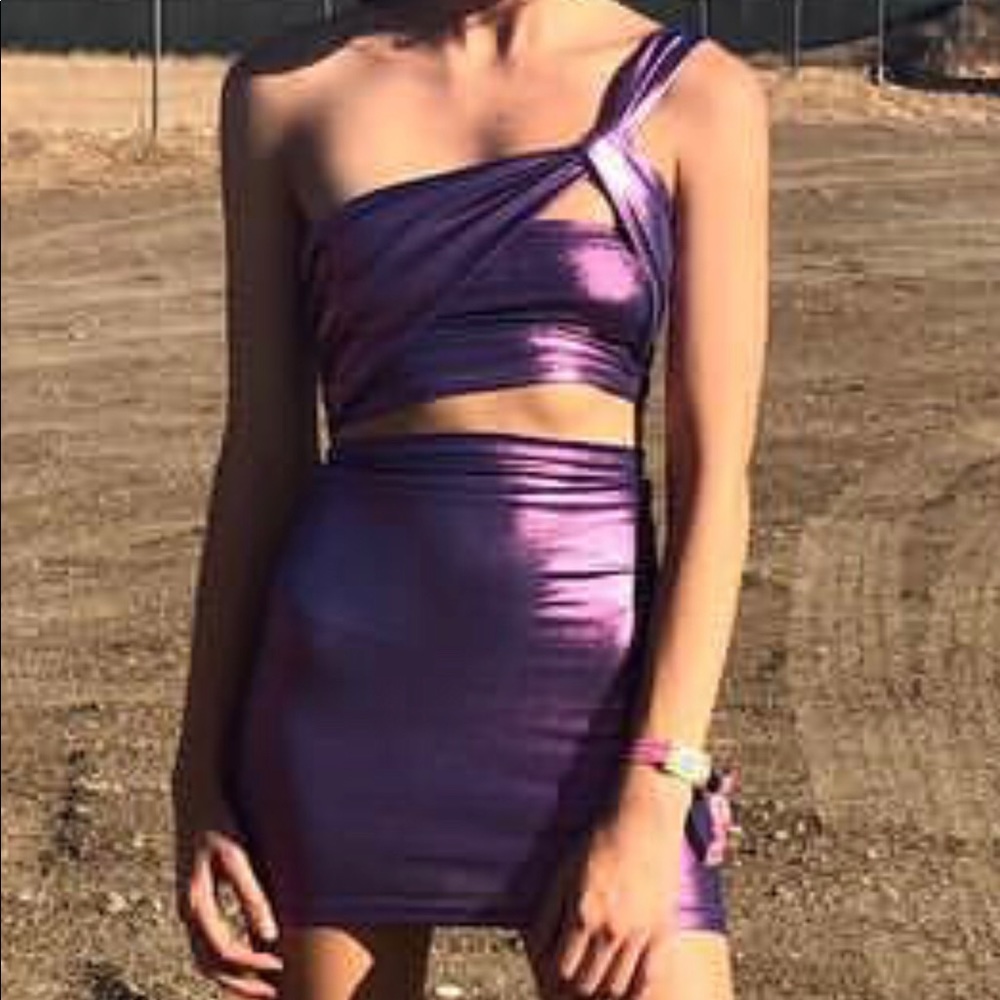 One strap crop top